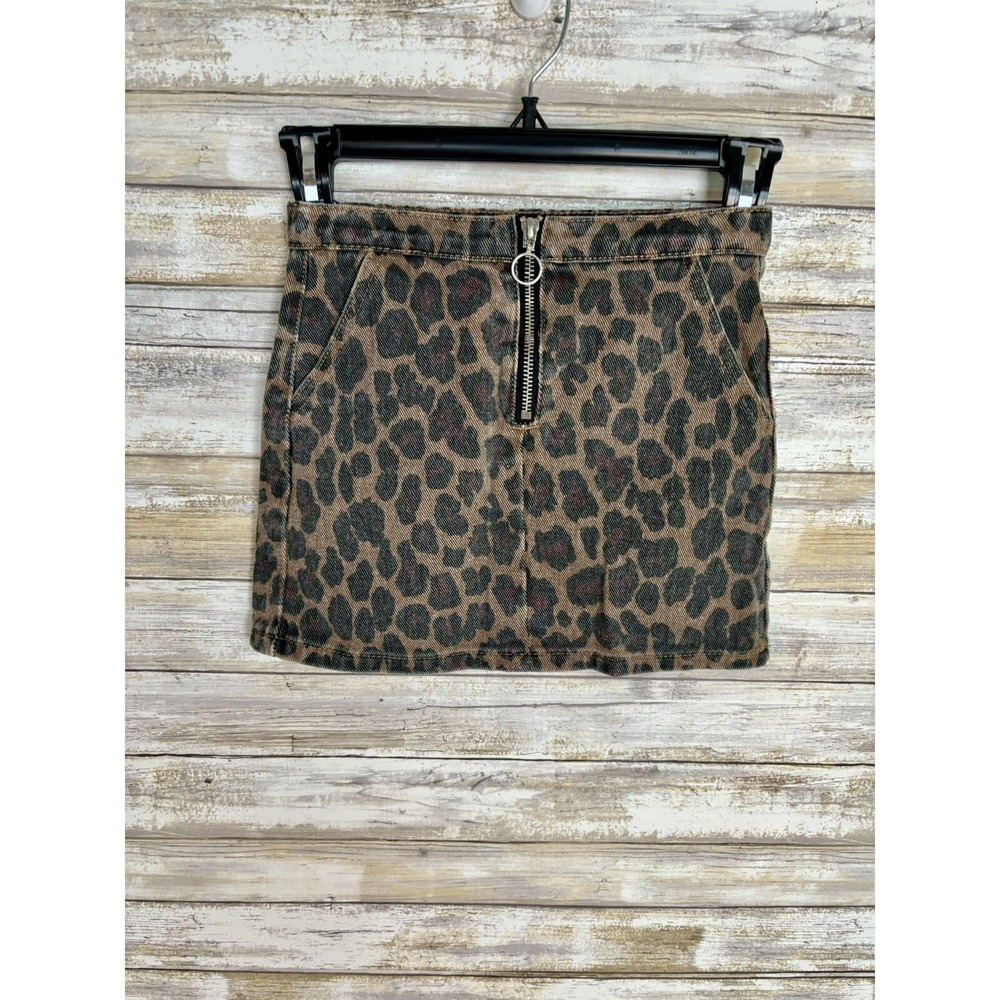 HAYDEN girls Leopard Print Mini Skirt Front Pockets Elastic Waist Band Small